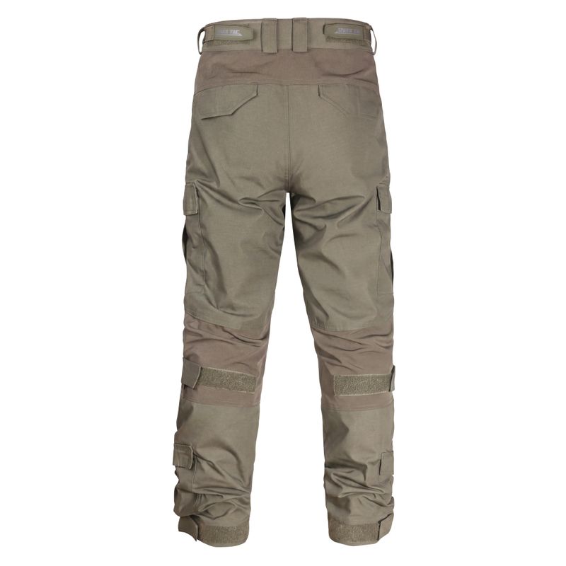 Dual back pockets with secure closure